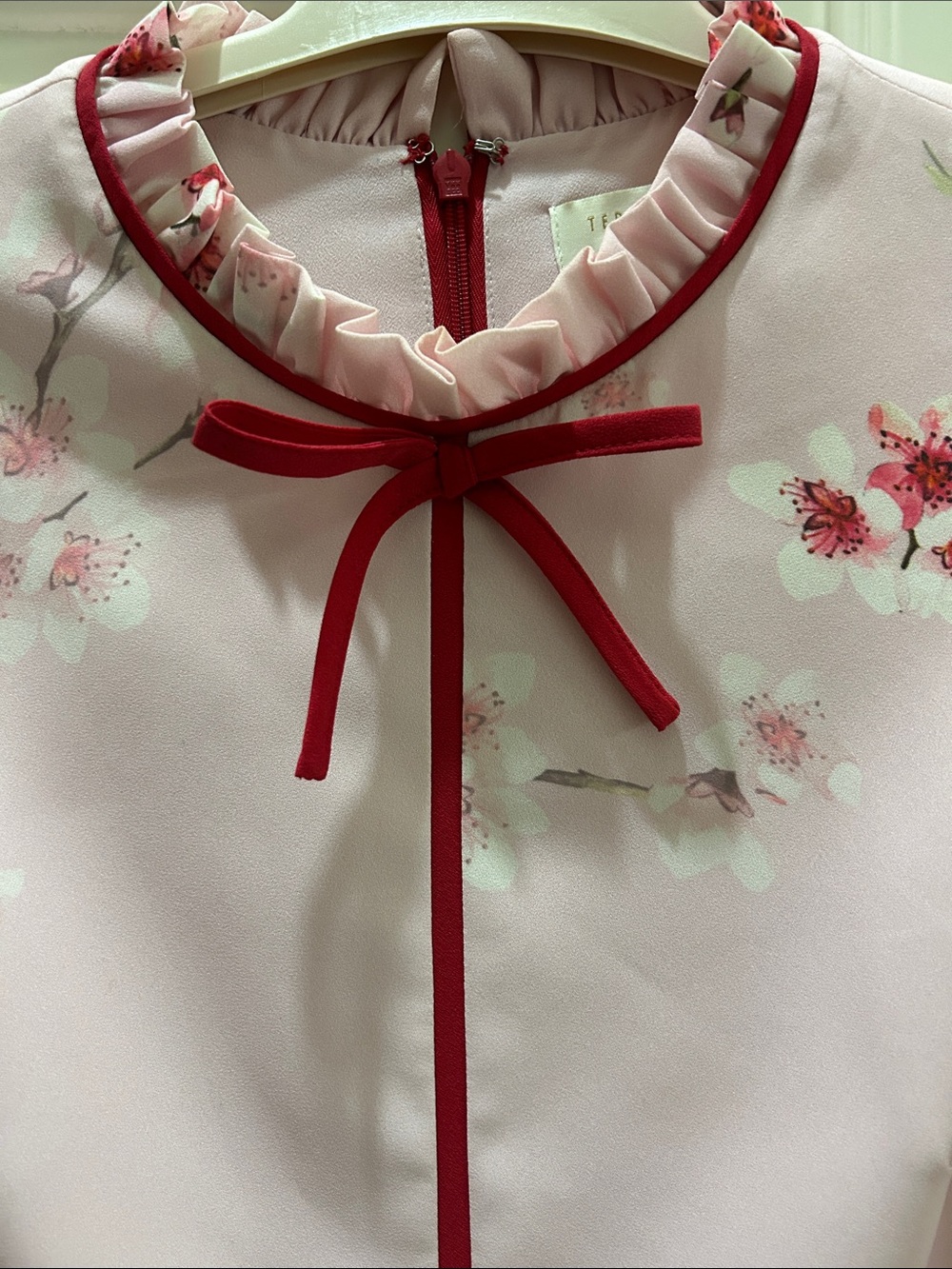 Ted Baker Heydii Cherry Blossom Dress size 2 (US size 6) - Picture 6 of 13